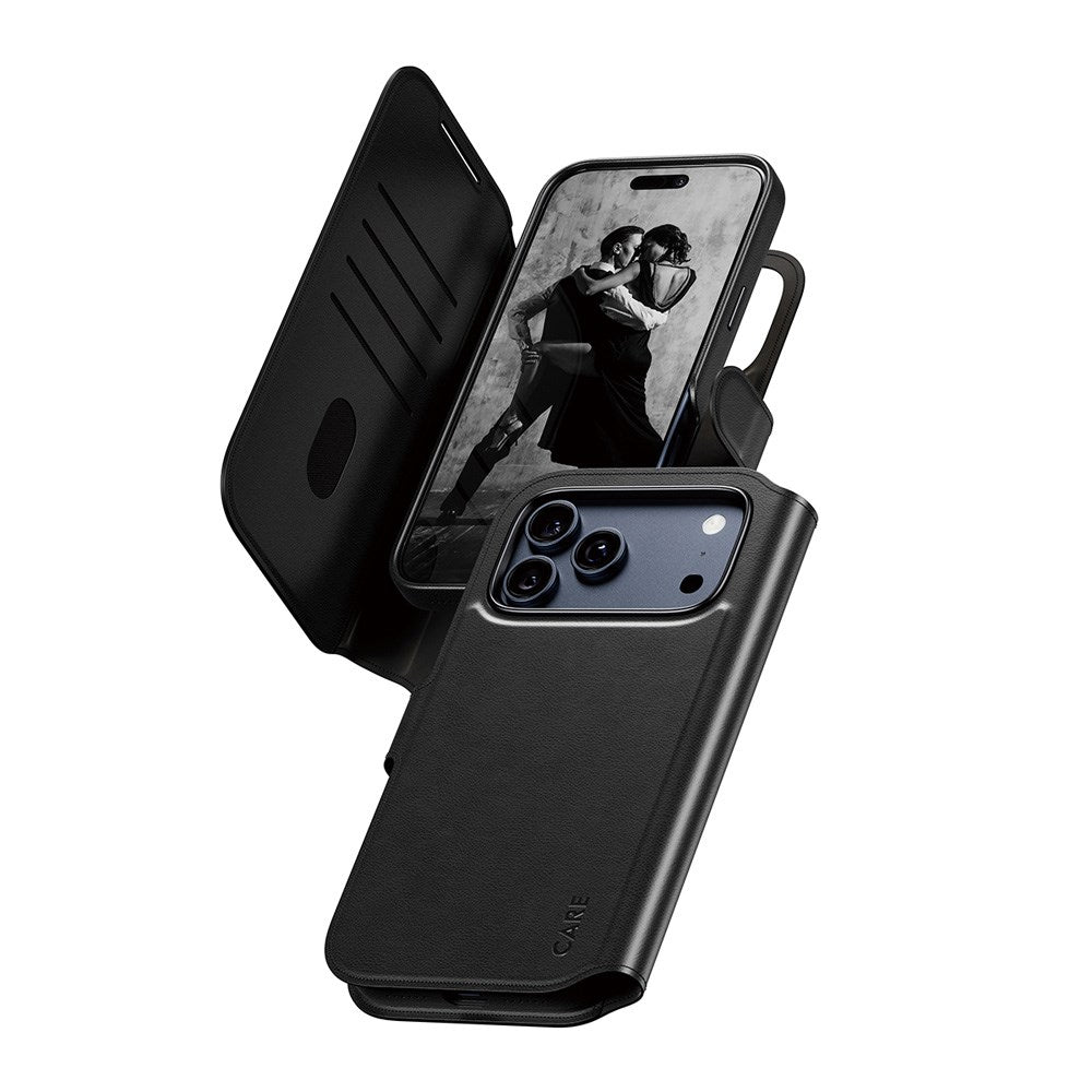 CARE by PanzerGlass iPhone 17 Pro Max Feature Tango 2-in-1 Deksel med Lommebok - Svart
