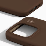 iDeal Of Sweden iPhone 15 Pro Silicone Deksel - MagSafe Kompatibel - Mocha Mousse