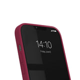 iDeal Of Sweden iPhone 16e / 15 / 14 / 13 Silicone Deksel - Cranberry