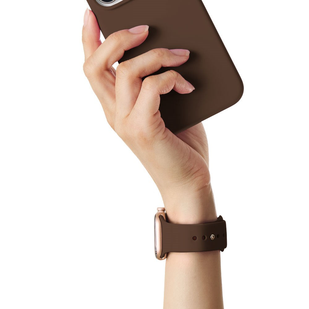 Apple Watch (38/40/SE/41/42mm) iDeal of Sweden Silikon Klokkerem - Størrelse M/L - Mocha Mousse