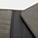 Trunk iPhone 12 / 12 Pro Ekte Skinn Deksel med Avtakbart Deksel - Grønn